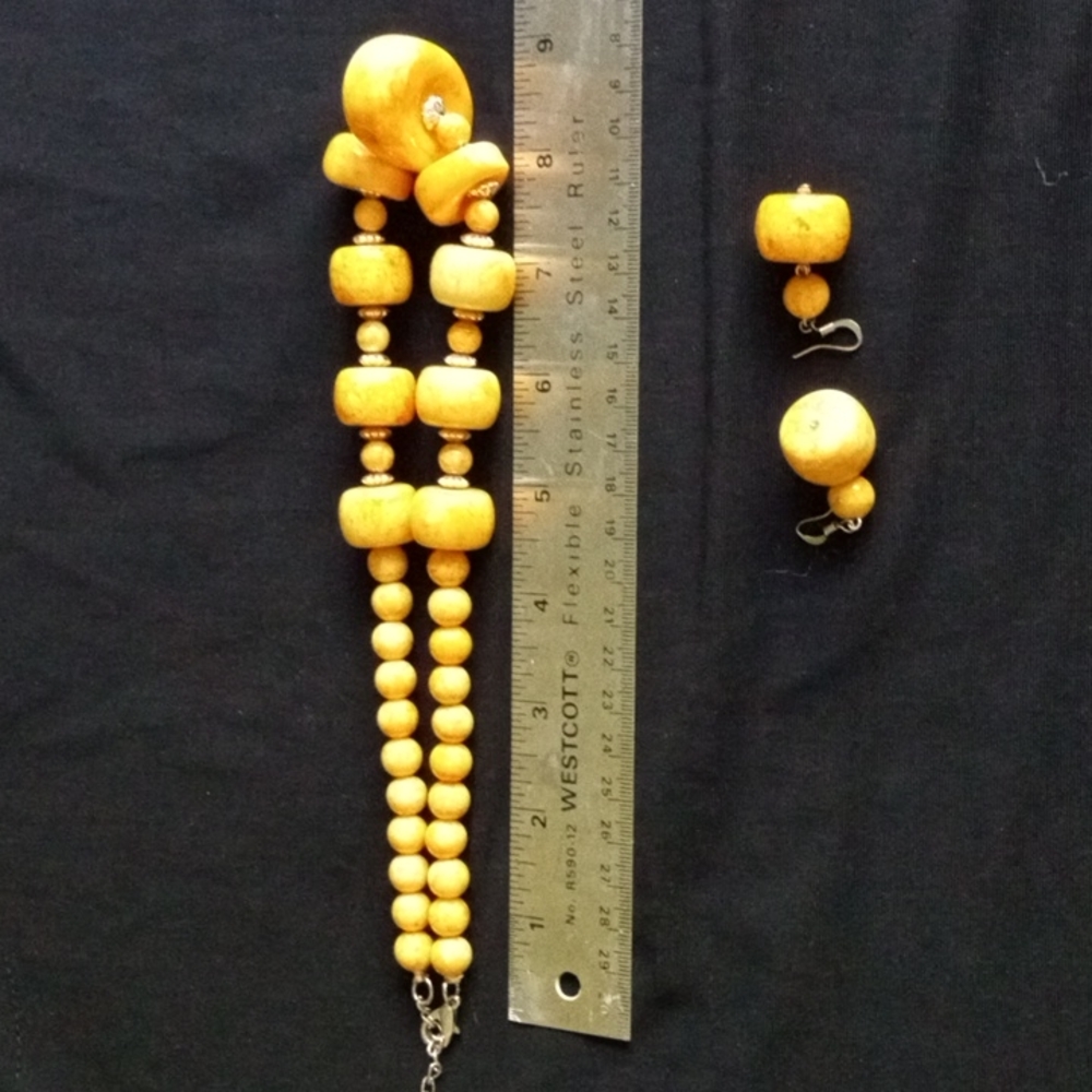 Necklace/Matching pierced earrings